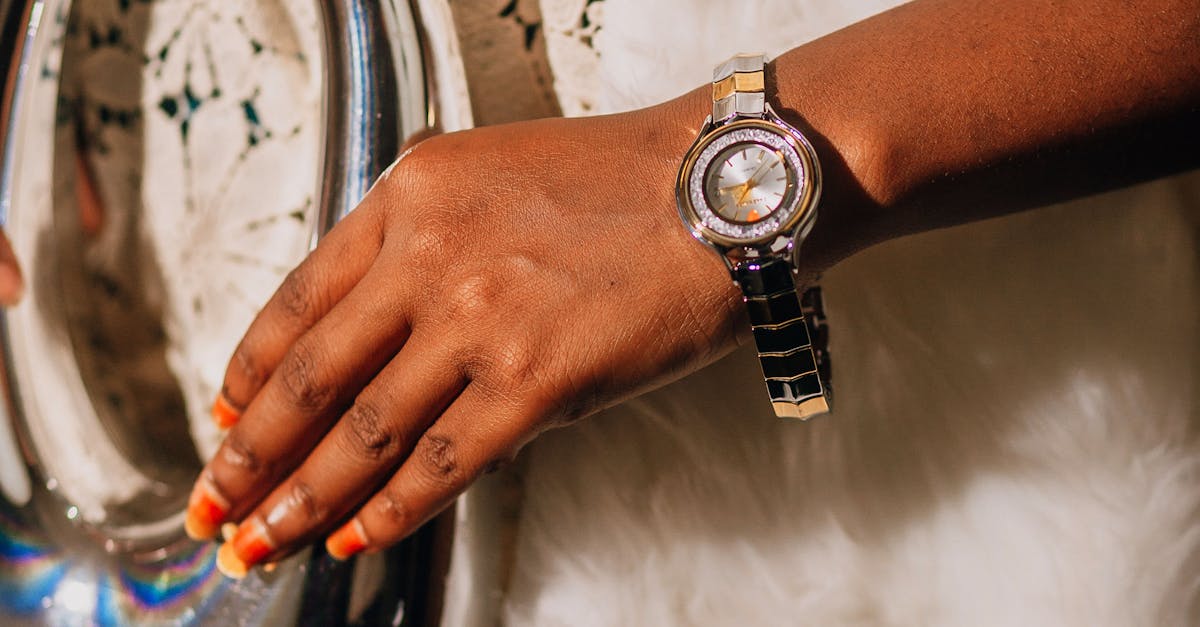 The Role of Local Artisans in Preserving Jewellery Traditions