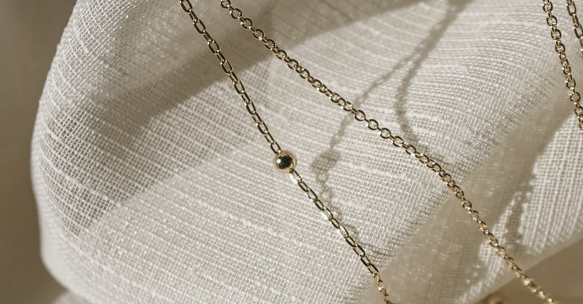 Using Upcycled Glass and Ceramics in Contemporary Jewellery Designs